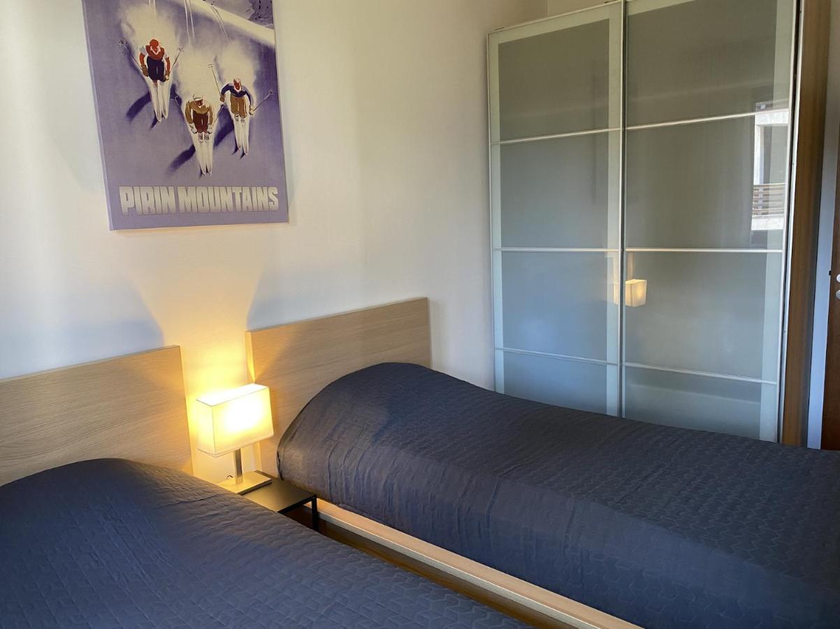 2 Bedroom Apartment Next To Gondola Ski Lift Bansko Exterior foto